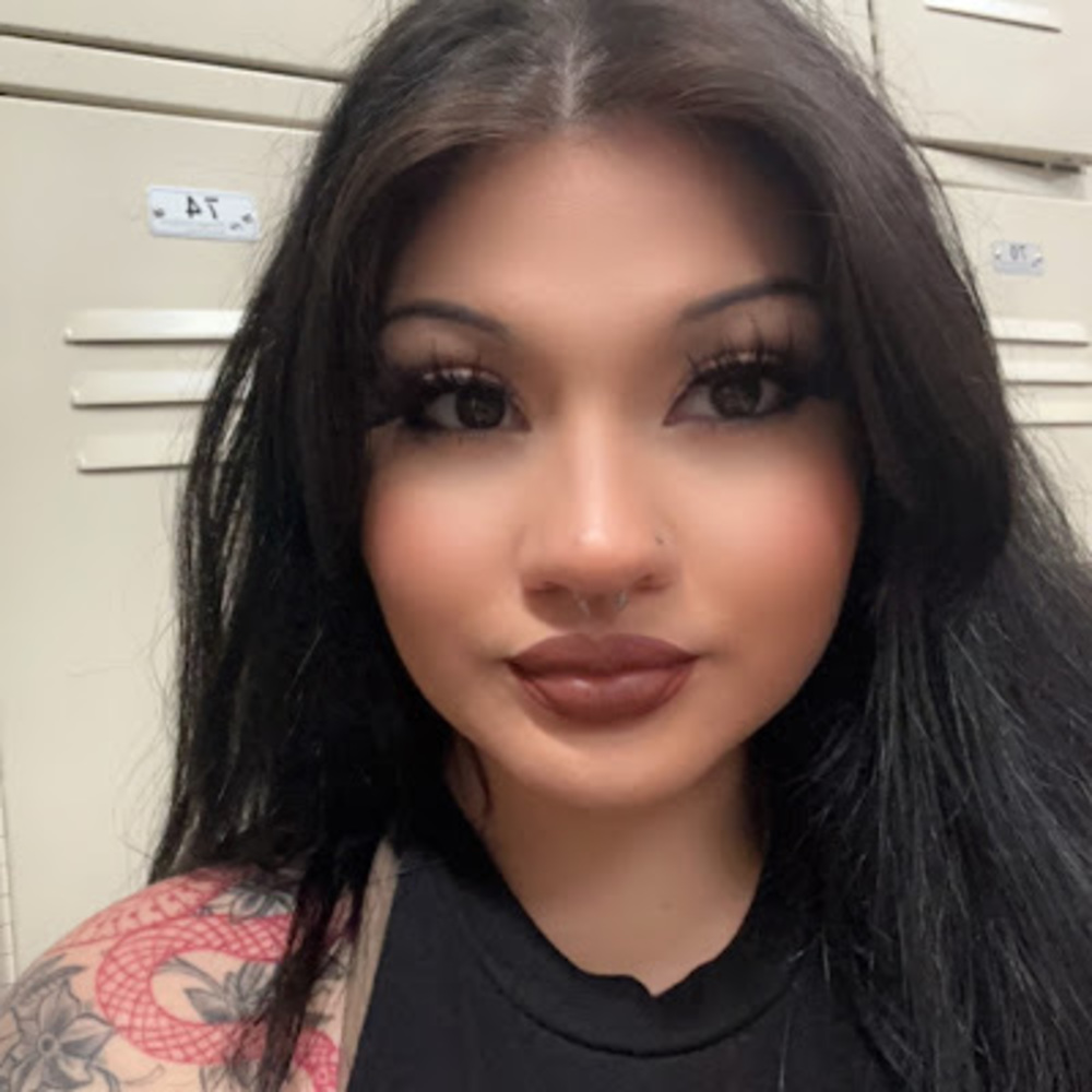 Meet your Posher, Ana